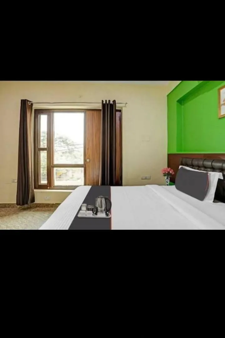 Hotel Elite Stay 구르가온
